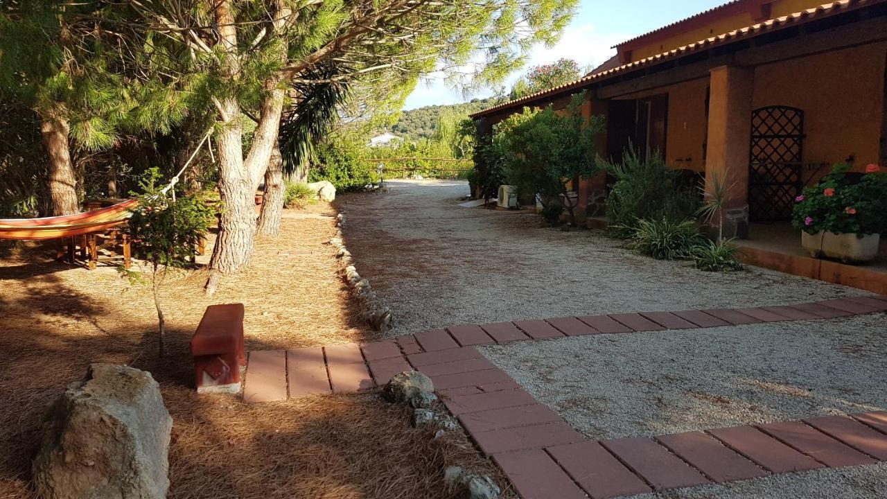 Agriturismo La Barca In Secca Олмедо Екстериор снимка