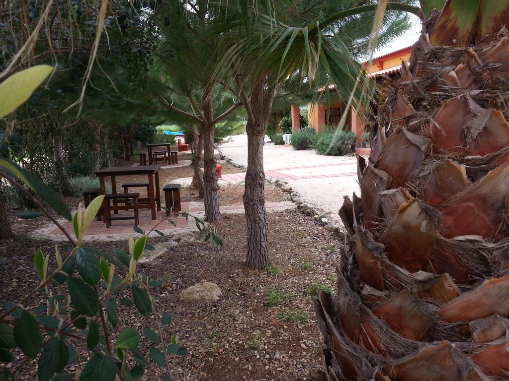 Agriturismo La Barca In Secca Олмедо Екстериор снимка
