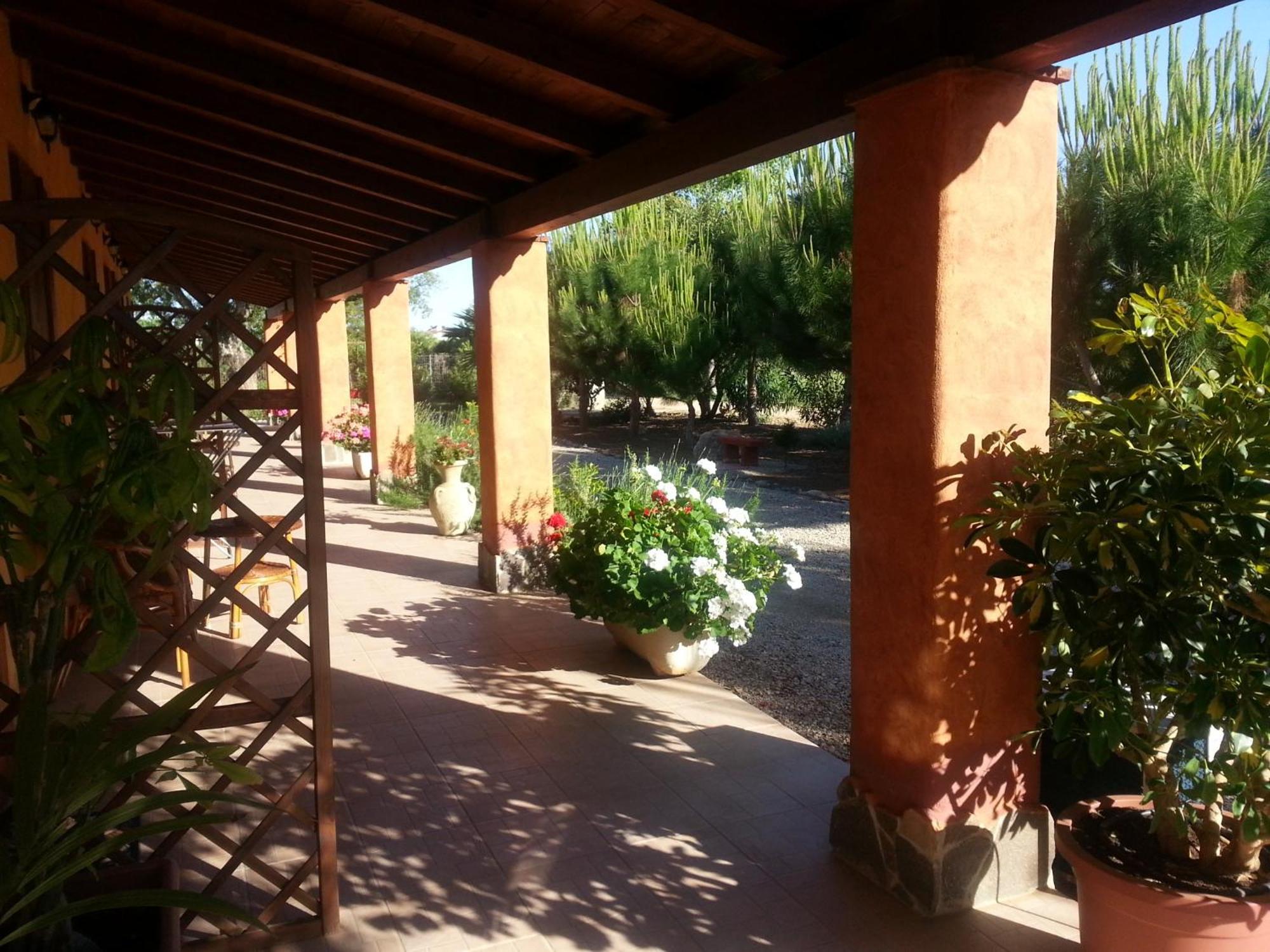 Agriturismo La Barca In Secca Олмедо Екстериор снимка