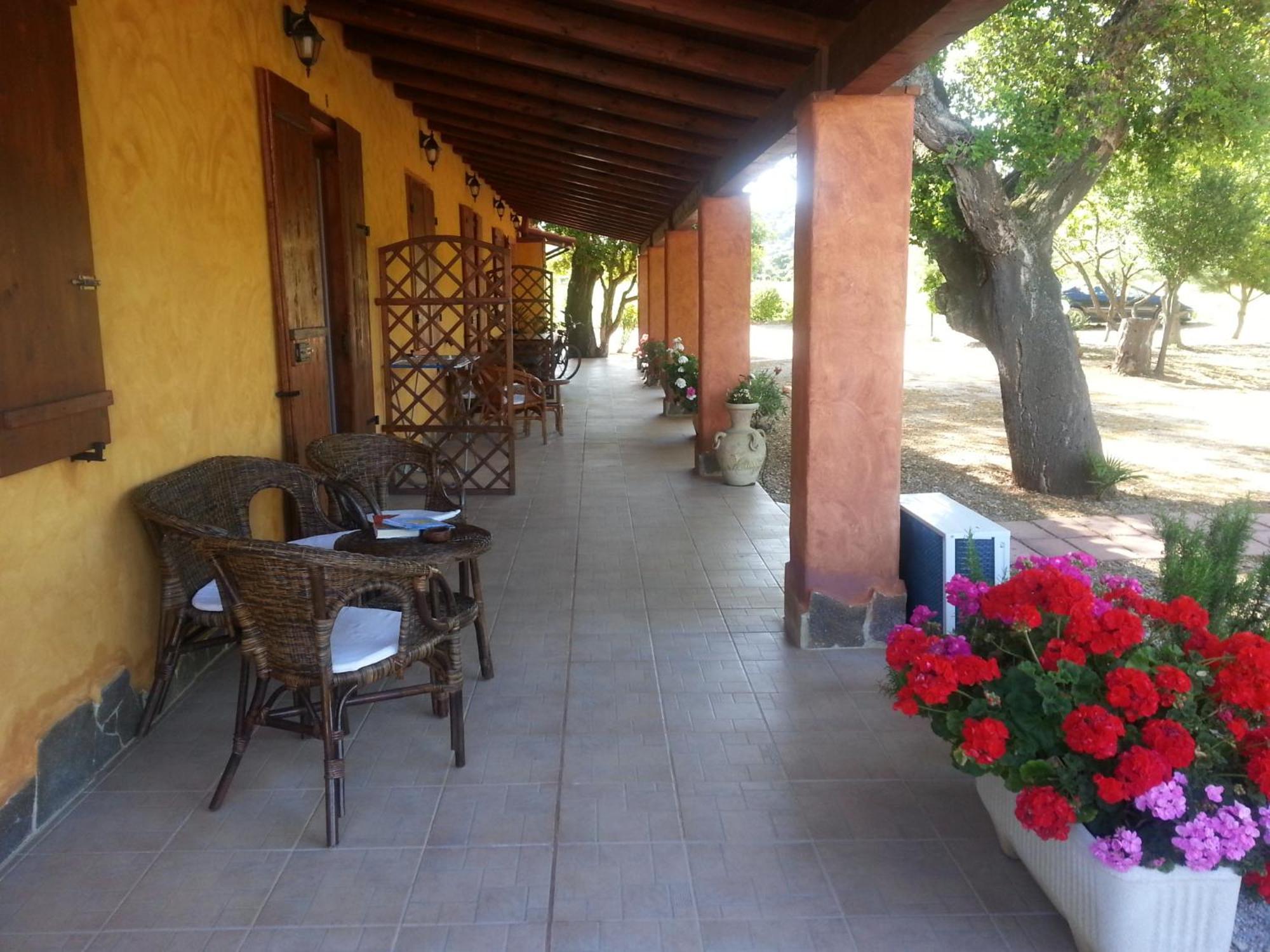 Agriturismo La Barca In Secca Олмедо Екстериор снимка