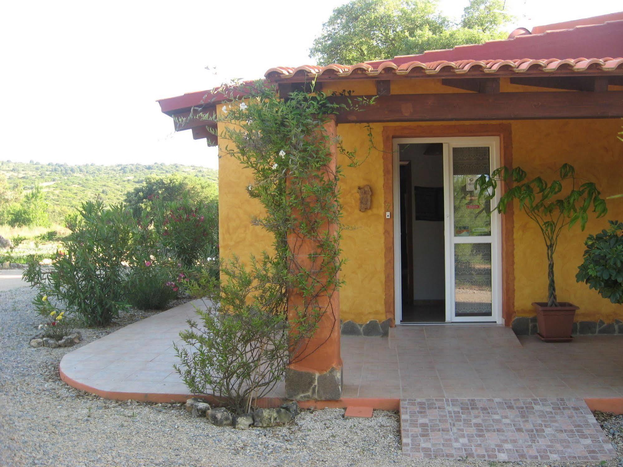 Agriturismo La Barca In Secca Олмедо Екстериор снимка
