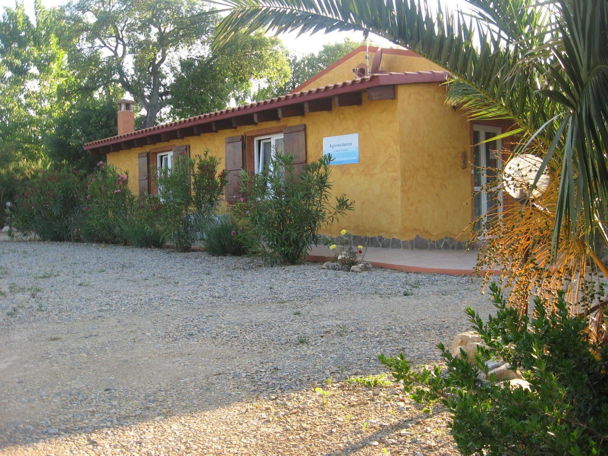 Agriturismo La Barca In Secca Олмедо Екстериор снимка