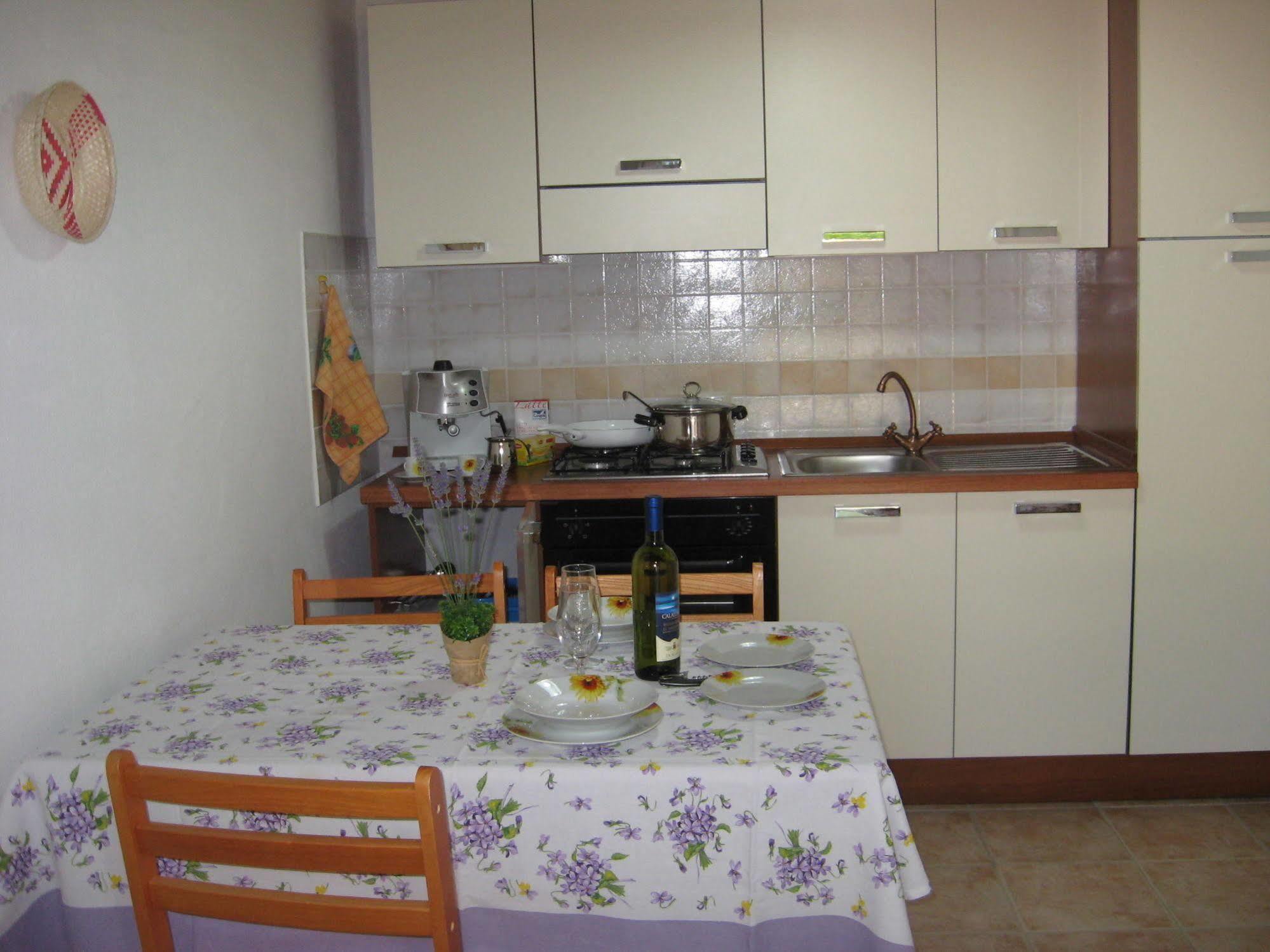 Agriturismo La Barca In Secca Олмедо Екстериор снимка