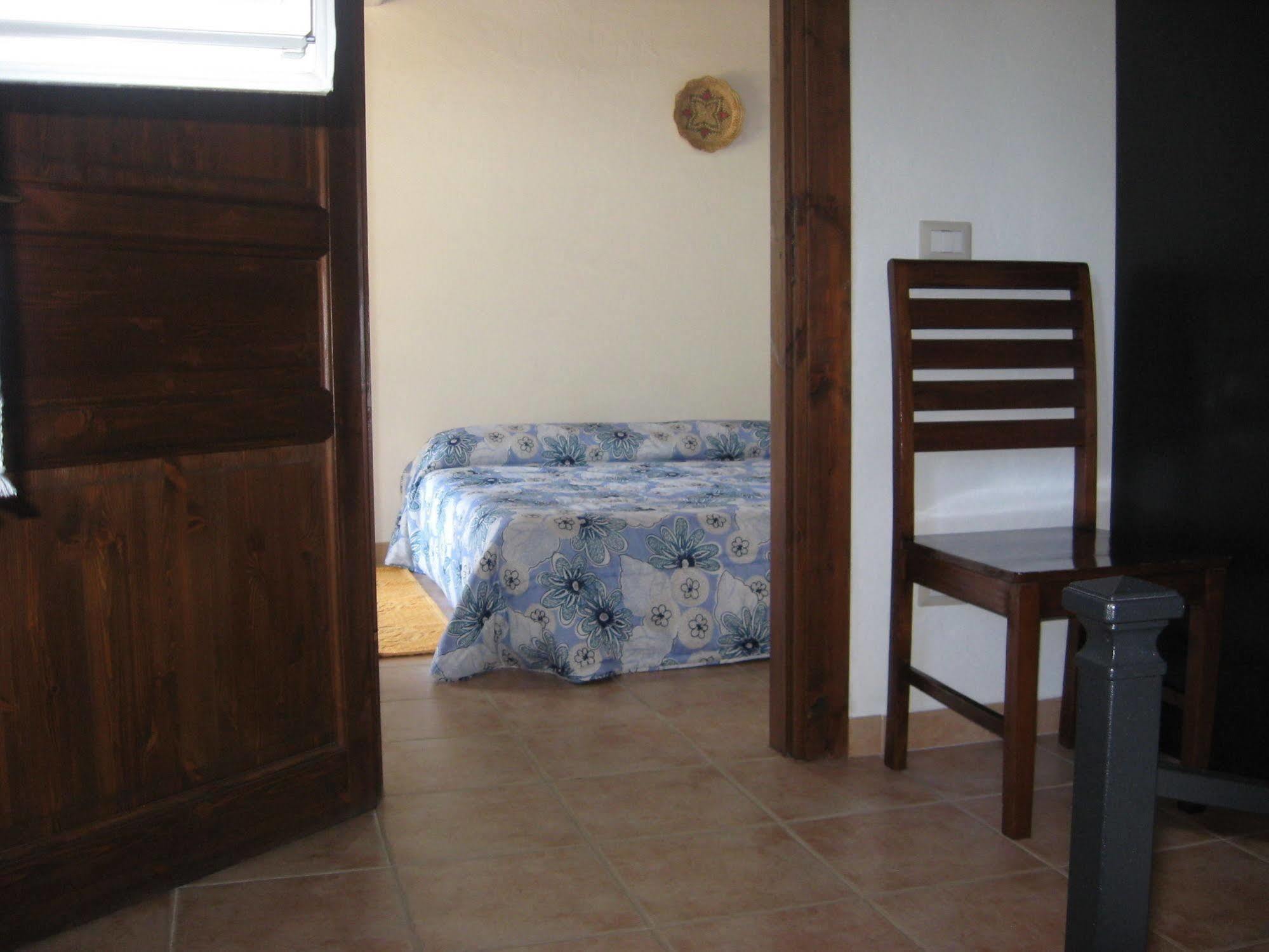 Agriturismo La Barca In Secca Олмедо Екстериор снимка
